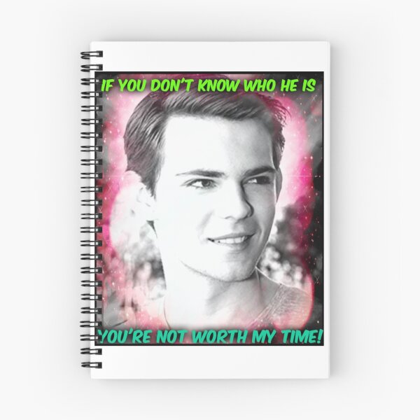 Artikelvorschau, Robbie Kay Logik entworfen und verkauft von Emily Simolin.