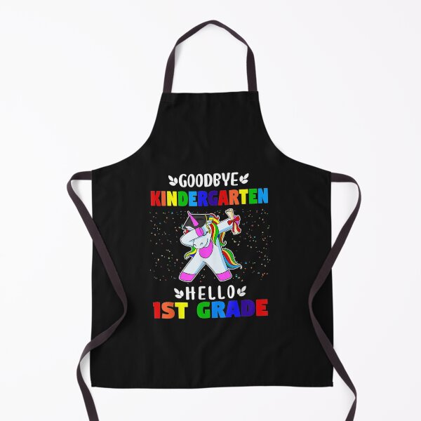 Aperçu de l'œuvre Goodbye Kindergarten Hello 1st grade Kindergarten Graduation T-Shirt créée et vendue par Dragon-Copeha.