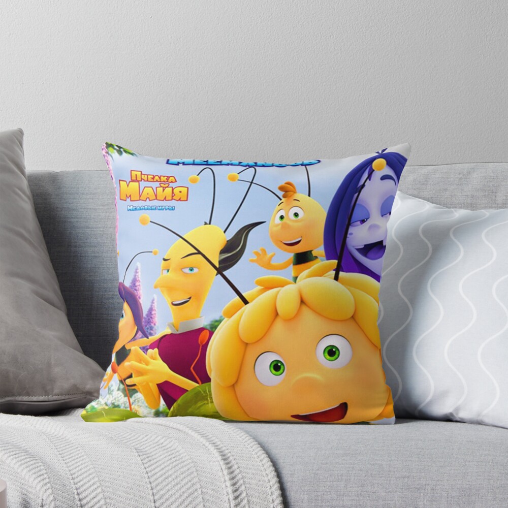 Maya the Bee Throw Blanket