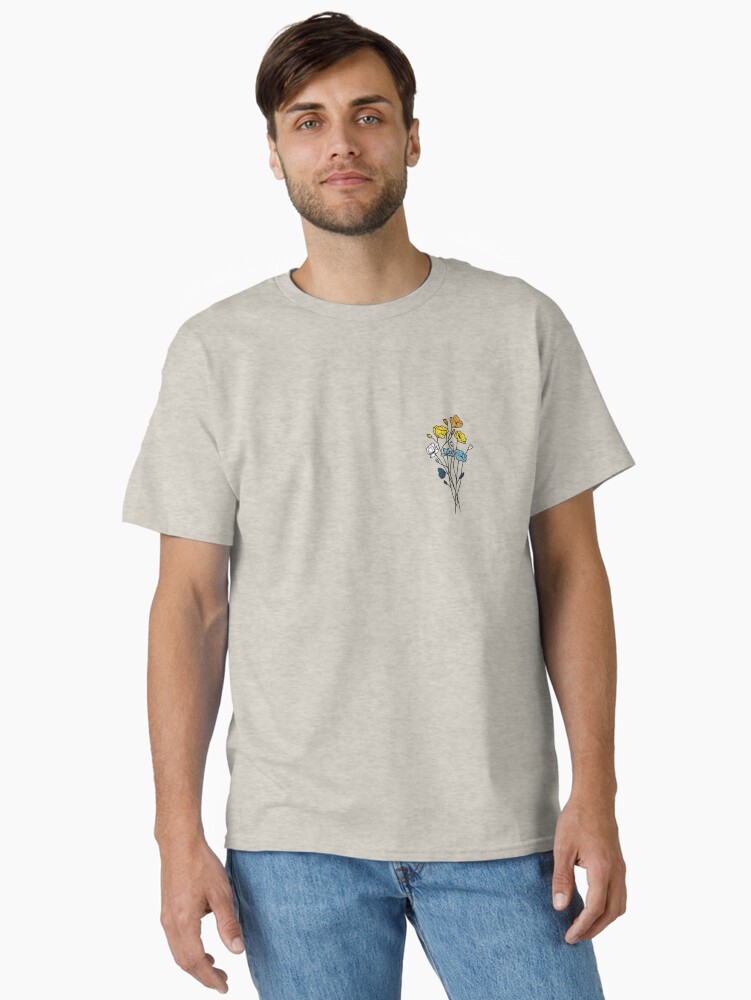 Thumbnail 1 von 7, Classic T-Shirt, dezente Aroace-Stolzblumen designt und verkauft von sunfloras.