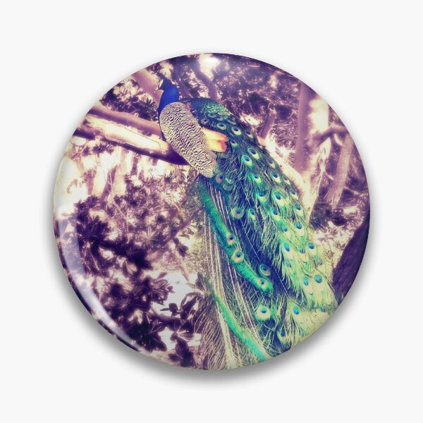 Artikelvorschau, Pfau in Lila entworfen und verkauft von DesBeleva.