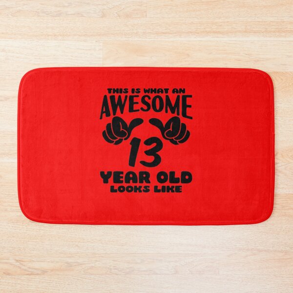 Aperçu de l'œuvre voici à quoi ressemble un super garçon de 13 ans créée et vendue par whatsyokidswear.