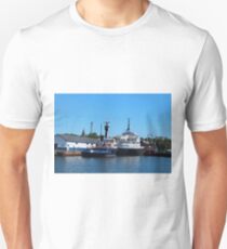 Yank Canuck Unisex T-Shirt