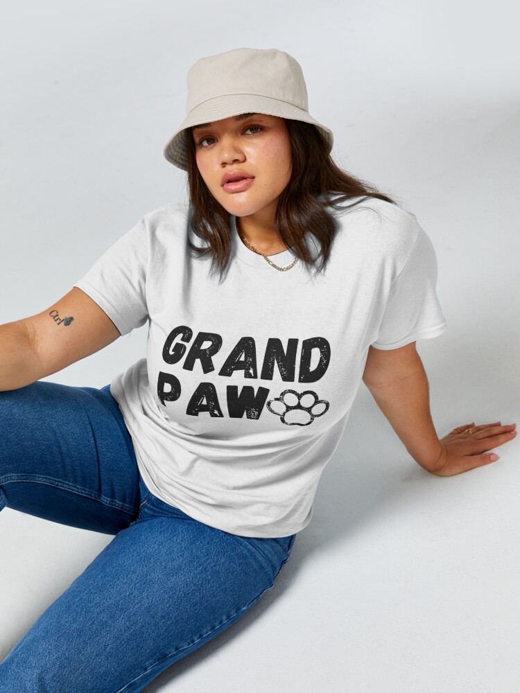 Discover Vintage Grand Paw Classic Classic T-Shirt