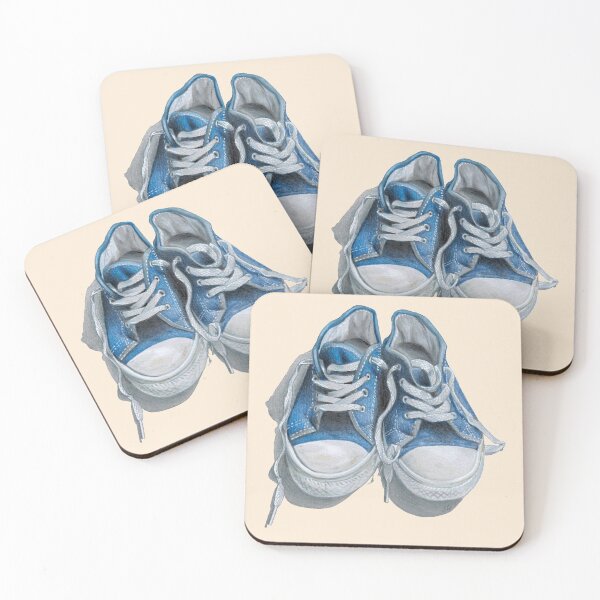 Aperçu de l'œuvre Chaussures en toile bleue (fond beige) créée et vendue par SandraWarmerdam.