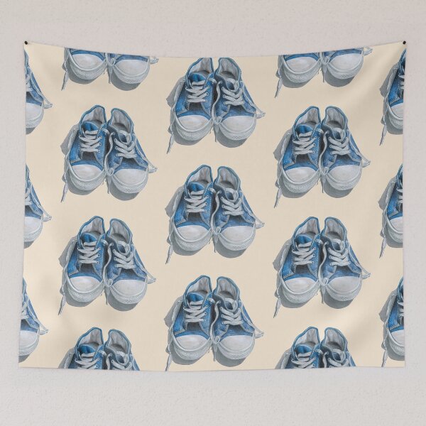 Aperçu de l'œuvre Chaussures en toile bleue (fond beige) créée et vendue par SandraWarmerdam.