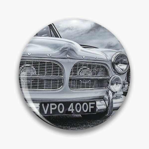 Artikelvorschau, Oldtimer-Volvo entworfen und verkauft von Les Gardiner.