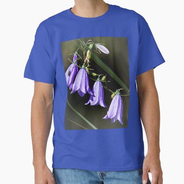 Aperçu de l'œuvre Harebells sauvages créée et vendue par Violaman.