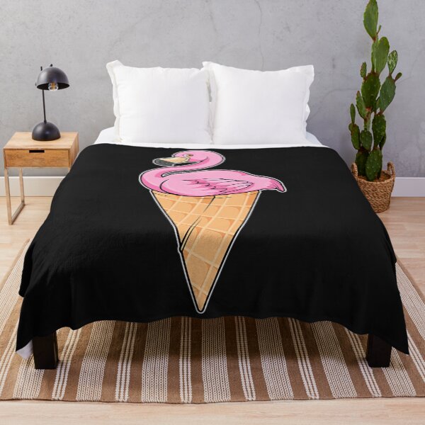 Artikelvorschau, Flamingo T-ShirtFlamingo mit Eiswaffel entworfen und verkauft von GirraAubu.
