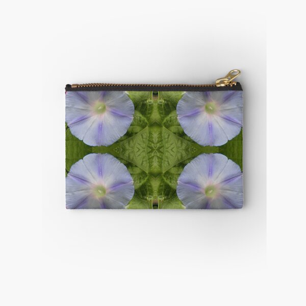 Artikelvorschau, Hellblauer Morning Glory entworfen und verkauft von OrangeEden.