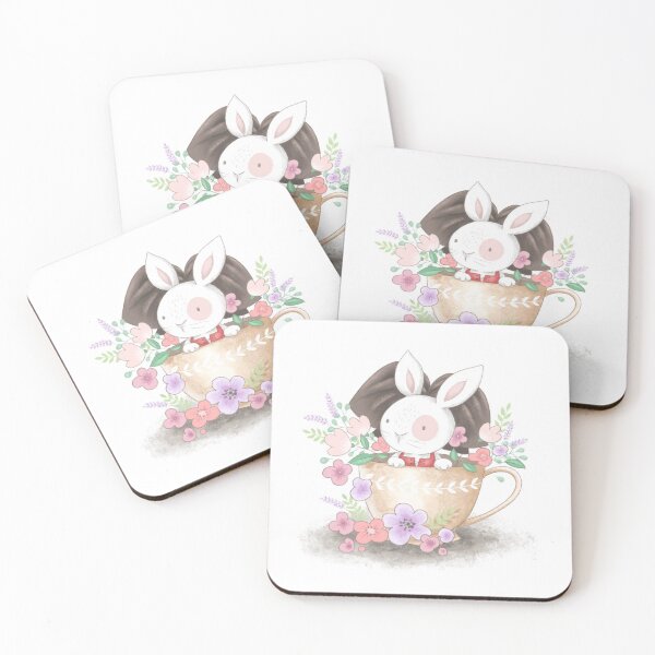 Aperçu de l'œuvre Petit lapin alsacien dans un mug créée et vendue par Agnes de Bezenac.