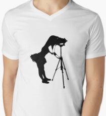 Photographer Grrl Men's V-Neck T-Shirt