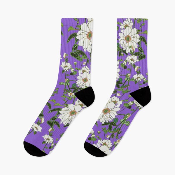 Artikelvorschau, Digitale weiße Blumen Illustration auf lila entworfen und verkauft von Yolanda Designs.