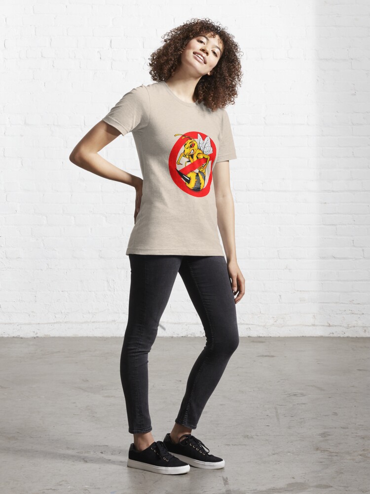 Essential T-Shirt mit Wespe, designt und verkauft von dynamitfrosch