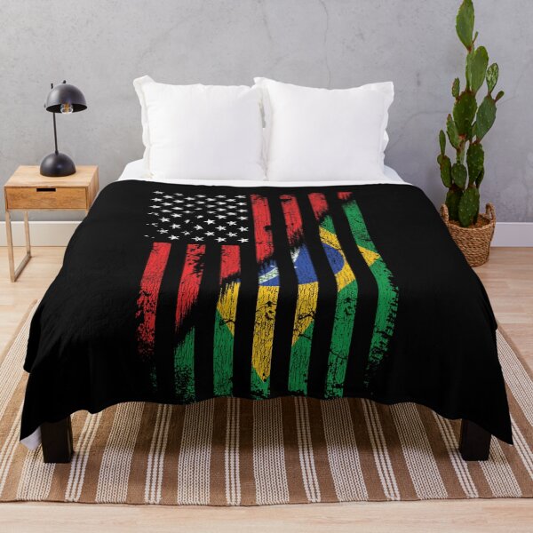 Artikelvorschau, Brazilian American Flag Retro Style USA Brazil Flags entworfen und verkauft von ReallyAwesome.