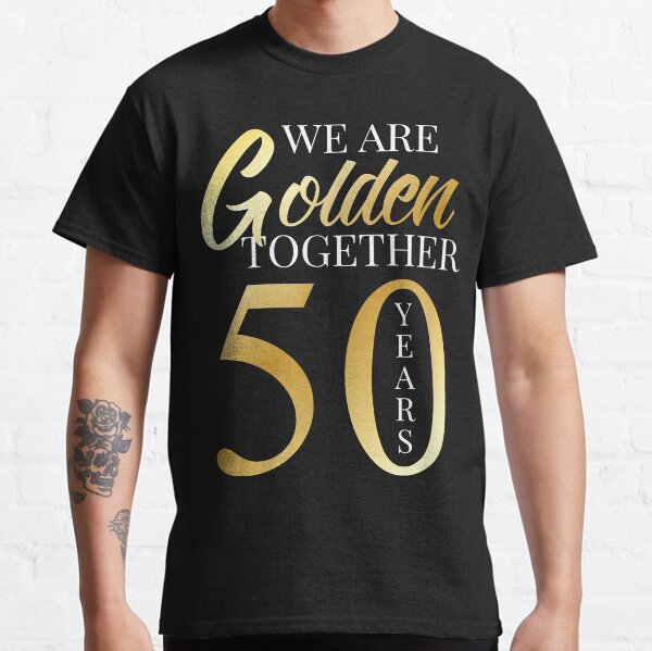 50 aniversario de bodas Parejas románticas casadas 50 años Camiseta clásica