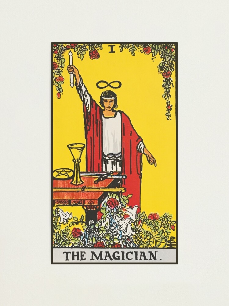 El Mago es la carta del Tarot que le trae a cada signo del zodíaco lo que está esperando
