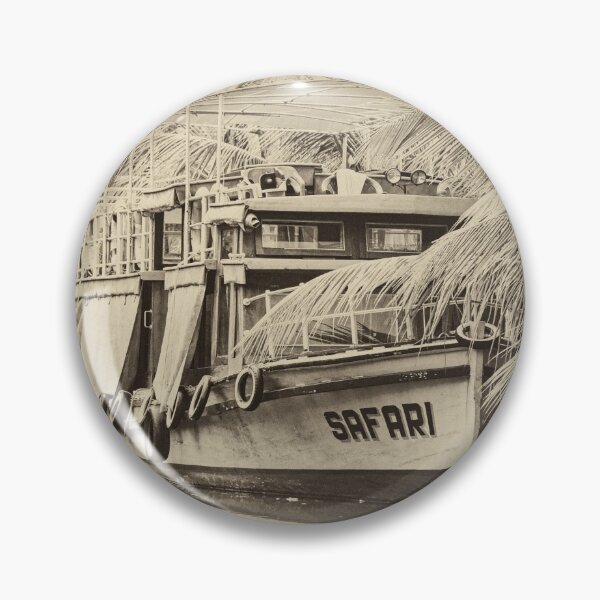 Artikelvorschau, Safariboot von Kerala - Antiker Stil entworfen und verkauft von photograham.