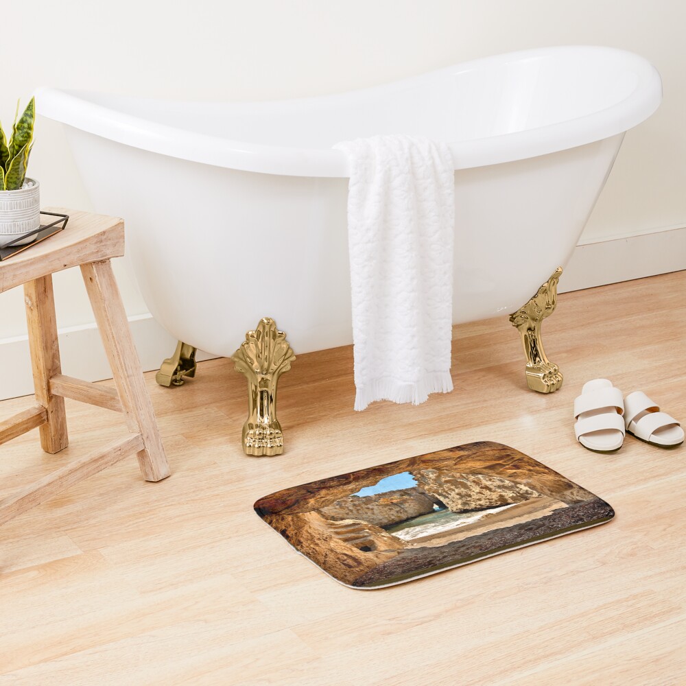 Aperçu de l'œuvre Tapis de bain créée et vendue par Cretense72.