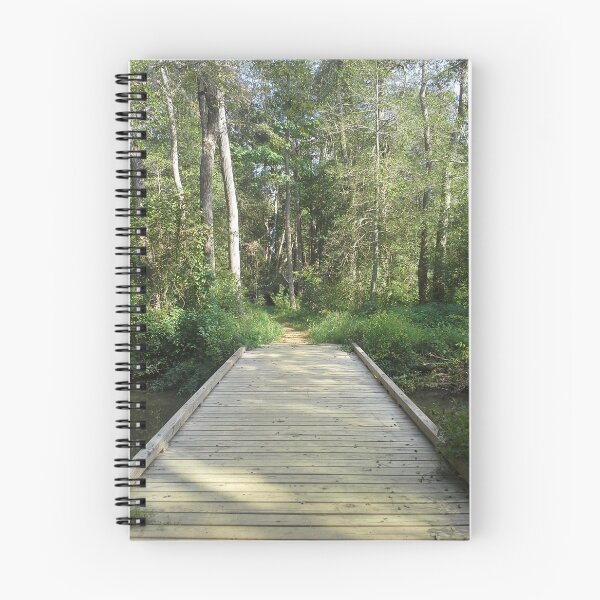 Artikelvorschau, Brücke im Wald entworfen und verkauft von ElphCreations.