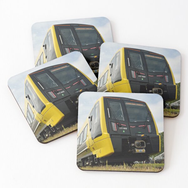 Artikelvorschau, Merseyrail Class 777 002 auf der Rail Live 2021 entworfen und verkauft von EngPhotography.