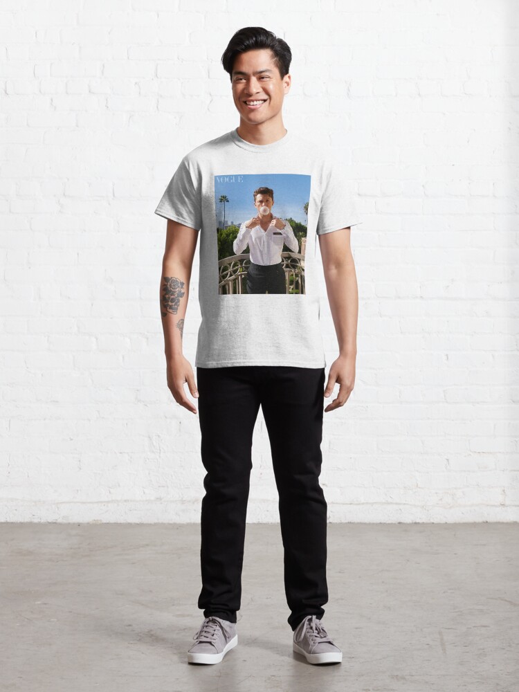 Blasen von Kaugummi Tom Holland Classic T-Shirt