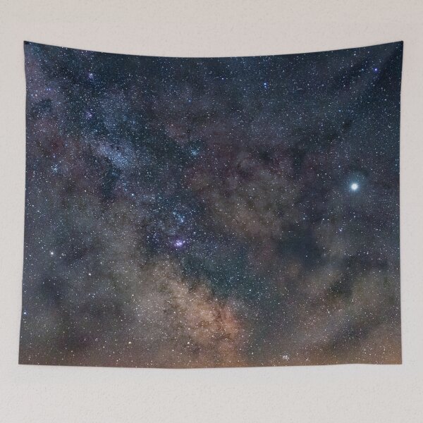 Artikelvorschau, Golden Galaxy, shiny space dark aesthetic tapestry, trendy home decor art, wall entworfen und verkauft von August-E.