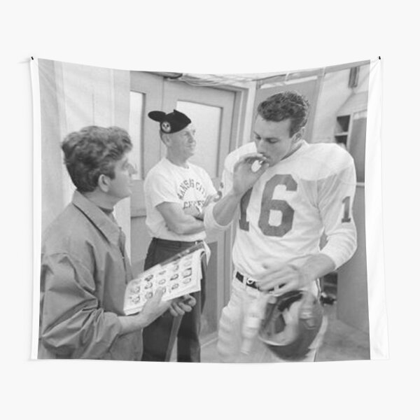 Len Dawson Smoking Pullover Hoodie for Sale by nelysances