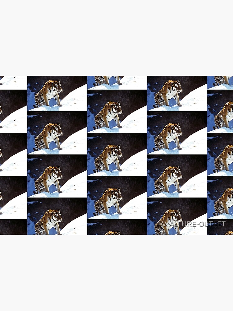 Travelling Tiger by V-ALLURE-OUTLET