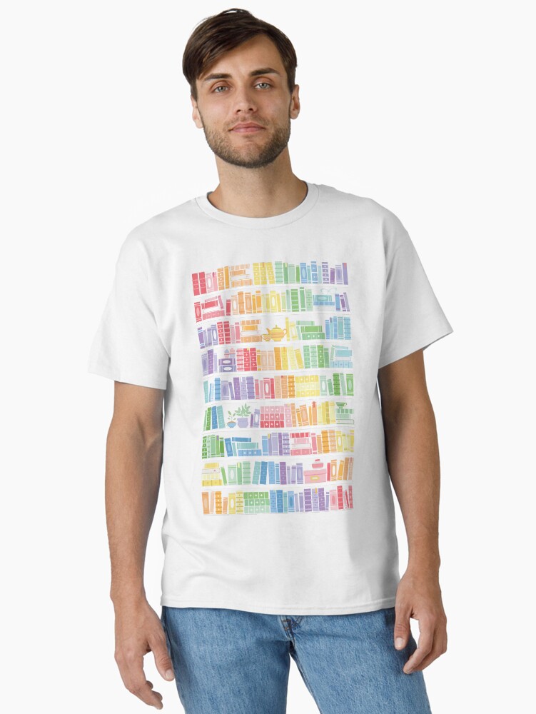 Imagen 1 de 7, Camiseta clásica con la obra Estantería con diseño de arcoíris (fondo negro), diseñada y vendida por rubyandpearl.