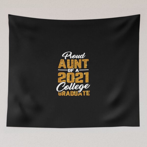 Item preview, Orgulloso tía de un 2021 graduado universitario fresco graduación regalos camiseta designed and sold by JessicaIncledon.
