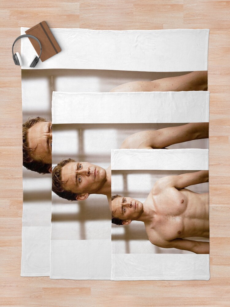"Tom Hiddleston Shirtless" Throw Blanket for Sale by NannaLG Redbubble