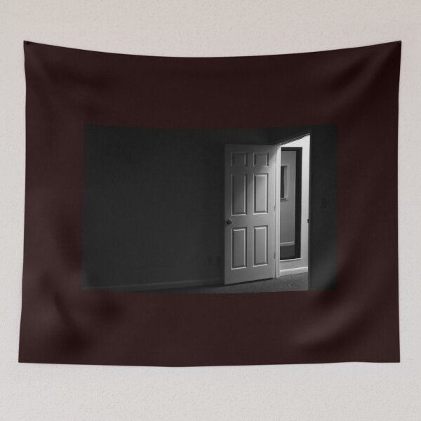 Aperçu de l'œuvre Dark and mysterious room créée et vendue par Stephen Orsillo.