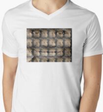 tigre Men's V-Neck T-Shirt