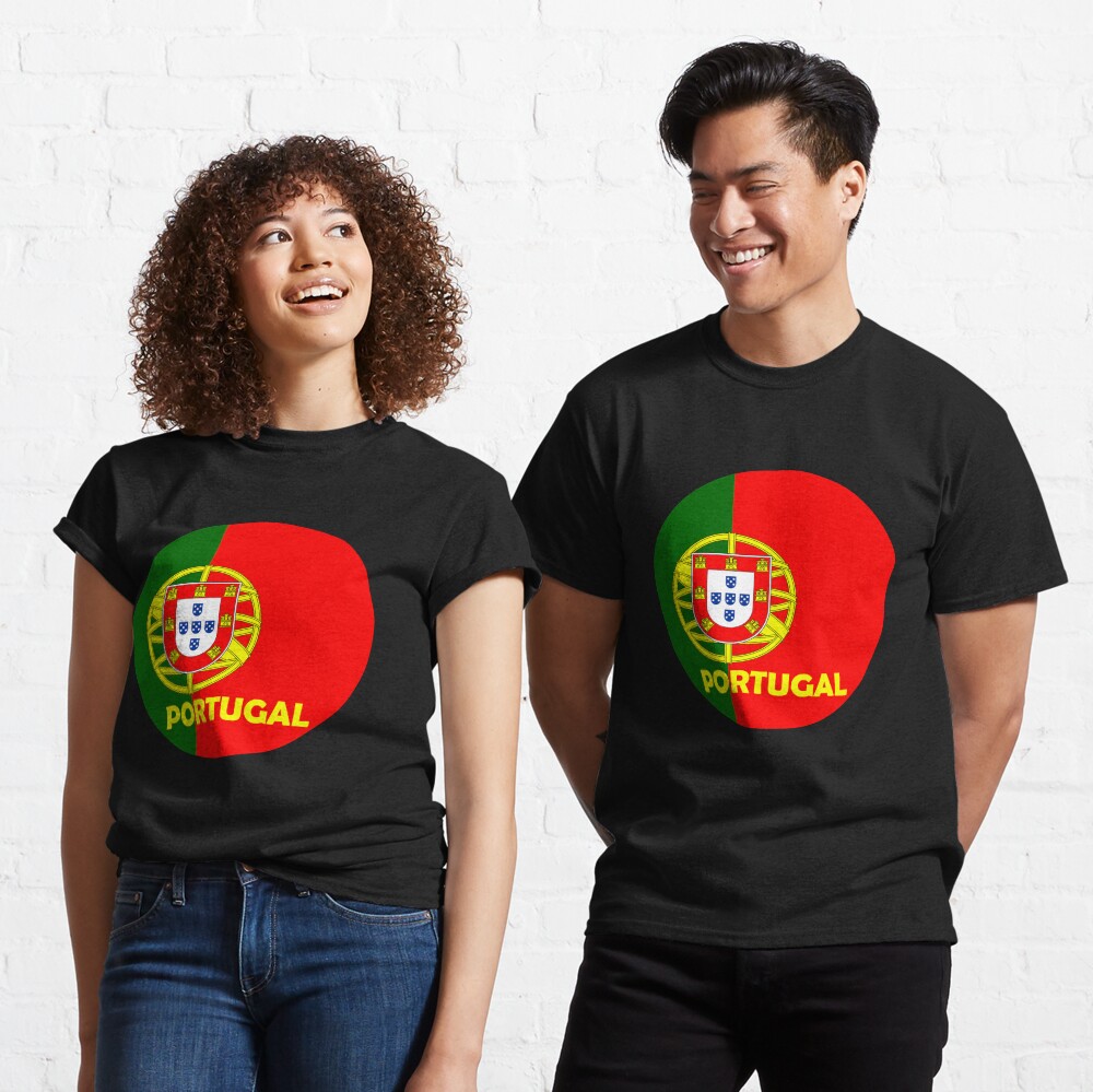Artikel-Vorschau von Classic T-Shirt, designt und verkauft von Shariss.