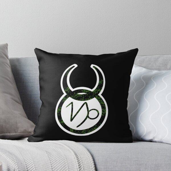 Item preview, Dios cornudo Capricornio Elemental Negro designed and sold by Daphstry.