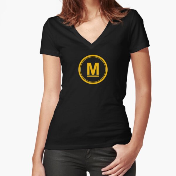 MAINCOIN Fitted V-Neck T-Shirt