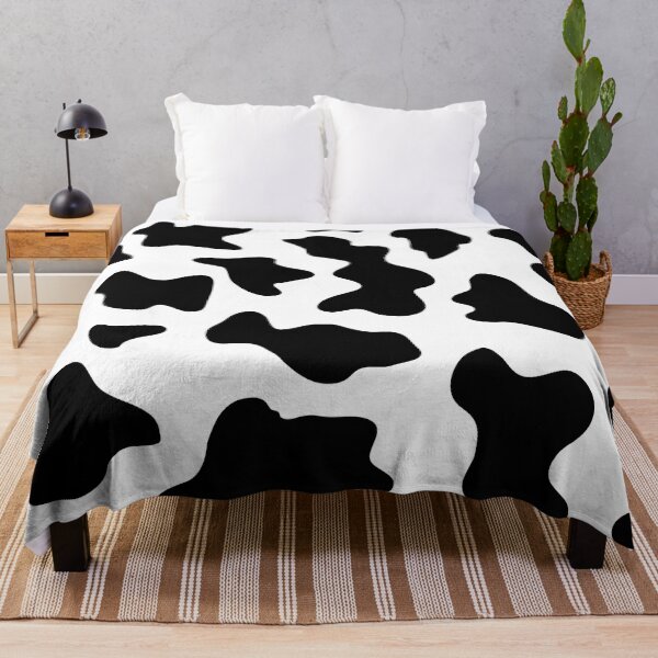 Aperçu de l'œuvre esthétique indie kidcore vache impression transparente motif noir créée et vendue par mikrocosmox.