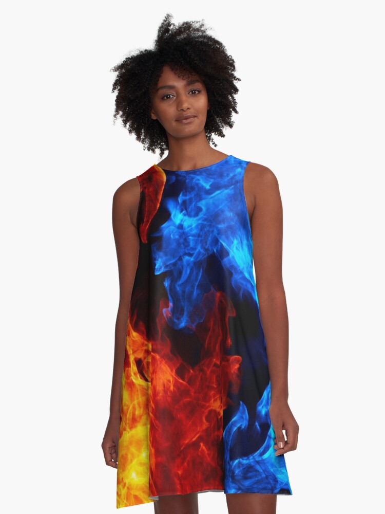 Robe trapèze for Sale avec l'œuvre « Motif de feu rouge et bleu