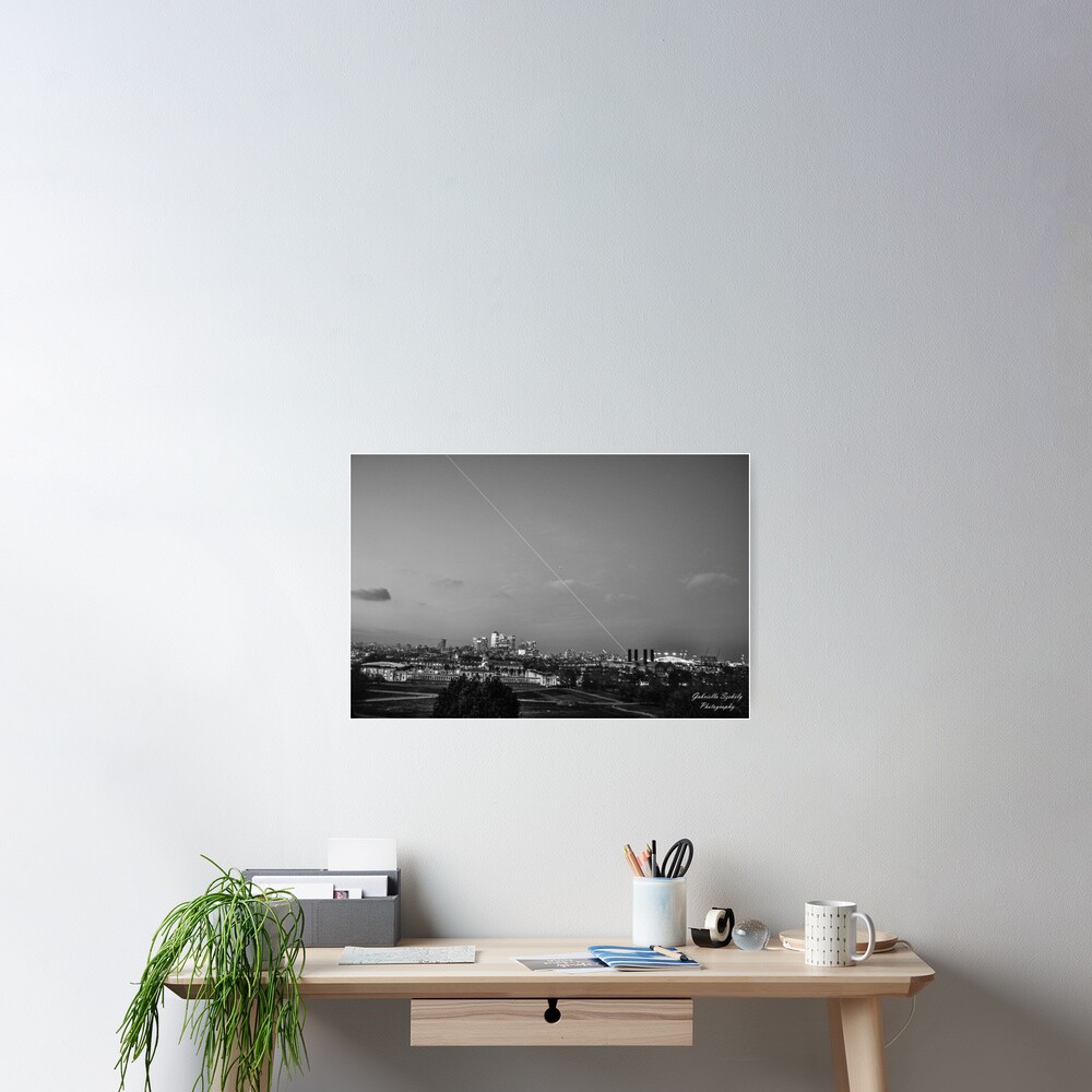 Meridian light in London Poster