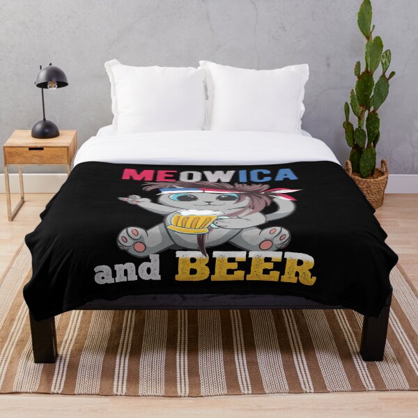 Aperçu de l'œuvre Meowica et Beer Kitten, mignon chat mulet patriotique américain célébrant les États-Unis et la bière créée et vendue par Ransyn Art.