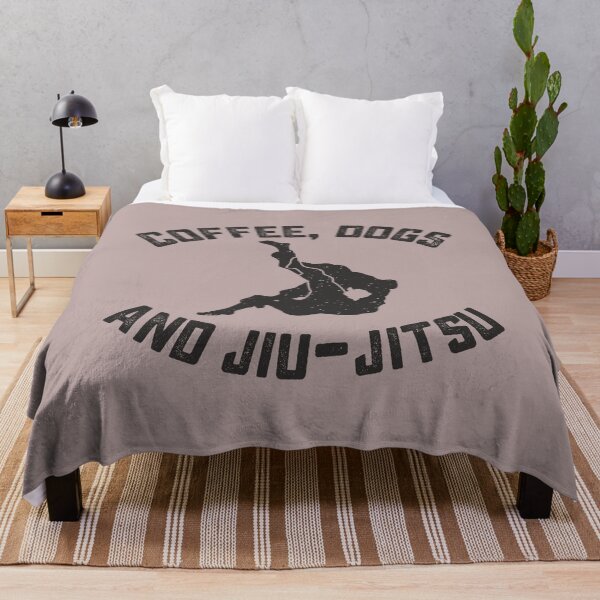 Artikelvorschau, Kaffeehunde und Jiu-Jitsu BJJ Fighter Lover Coach Lustiges Geschenk entworfen und verkauft von alenaz.