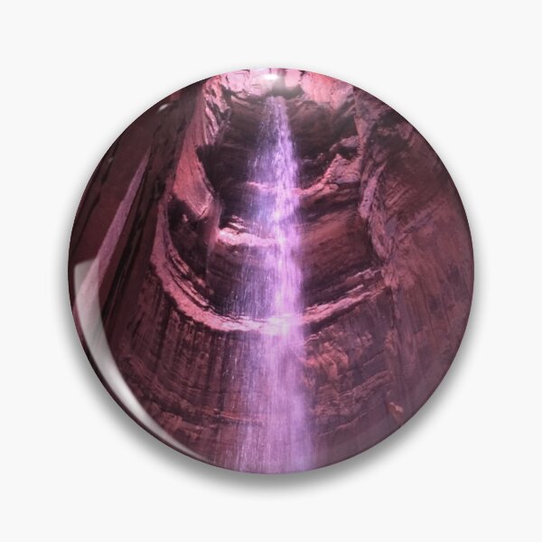 Artikelvorschau, Höhlenwasserfall bei Ruby Falls Tennessee entworfen und verkauft von Lufotosale.