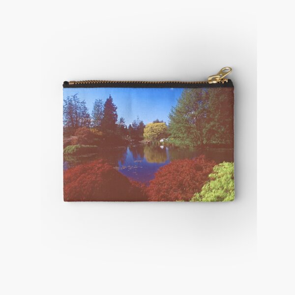 Aperçu de l'œuvre Lake à Springtime, Vancouver, BC créée et vendue par Priscilla Turner.