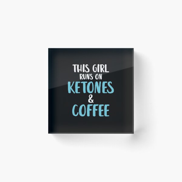 Artikelvorschau, Dieses Mädchen läuft auf Ketonen und Kaffee Hoodie Süße Keto-Diät entworfen und verkauft von tamezleida.