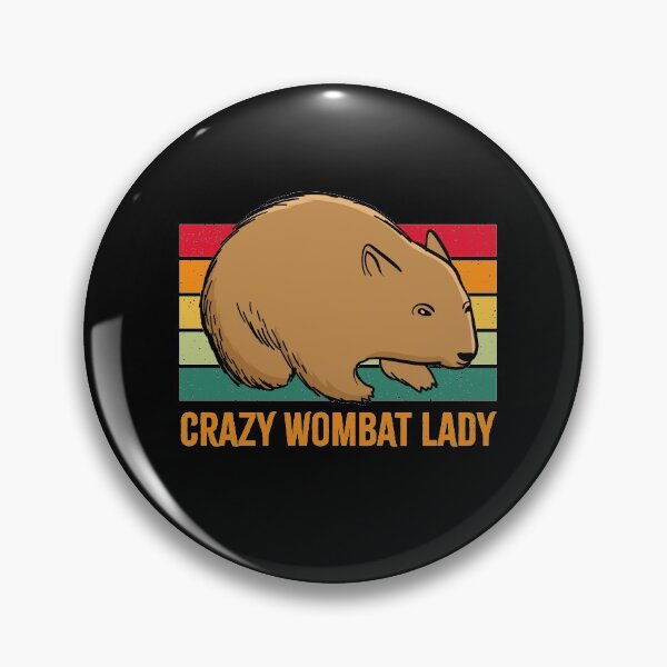 Artikelvorschau, Verrückte Wombat Lady Retro Vintage entworfen und verkauft von ElBeDesigns.