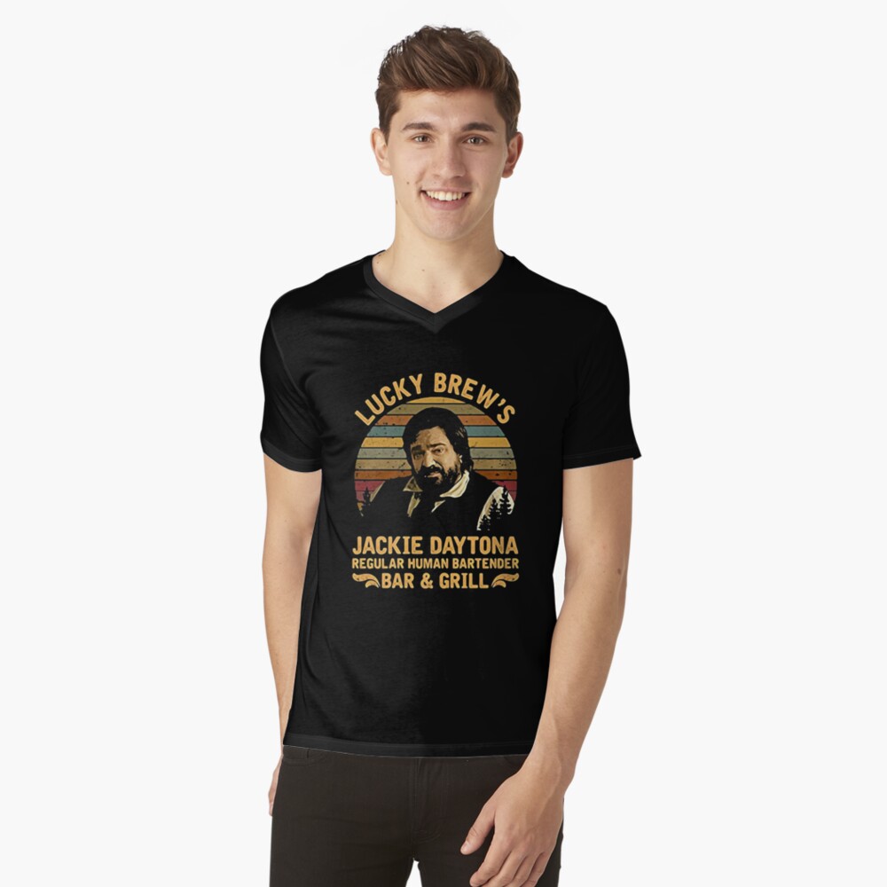 Aperçu de l'œuvre T-shirt col V créée et vendue par ThompsonDarrell.