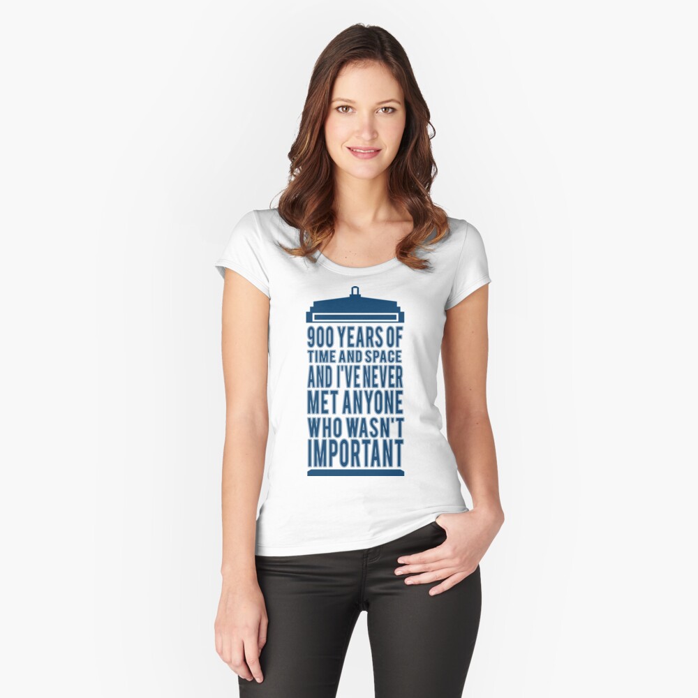Artikel-Vorschau von Tailliertes Rundhals-Shirt, designt und verkauft von kekelala.