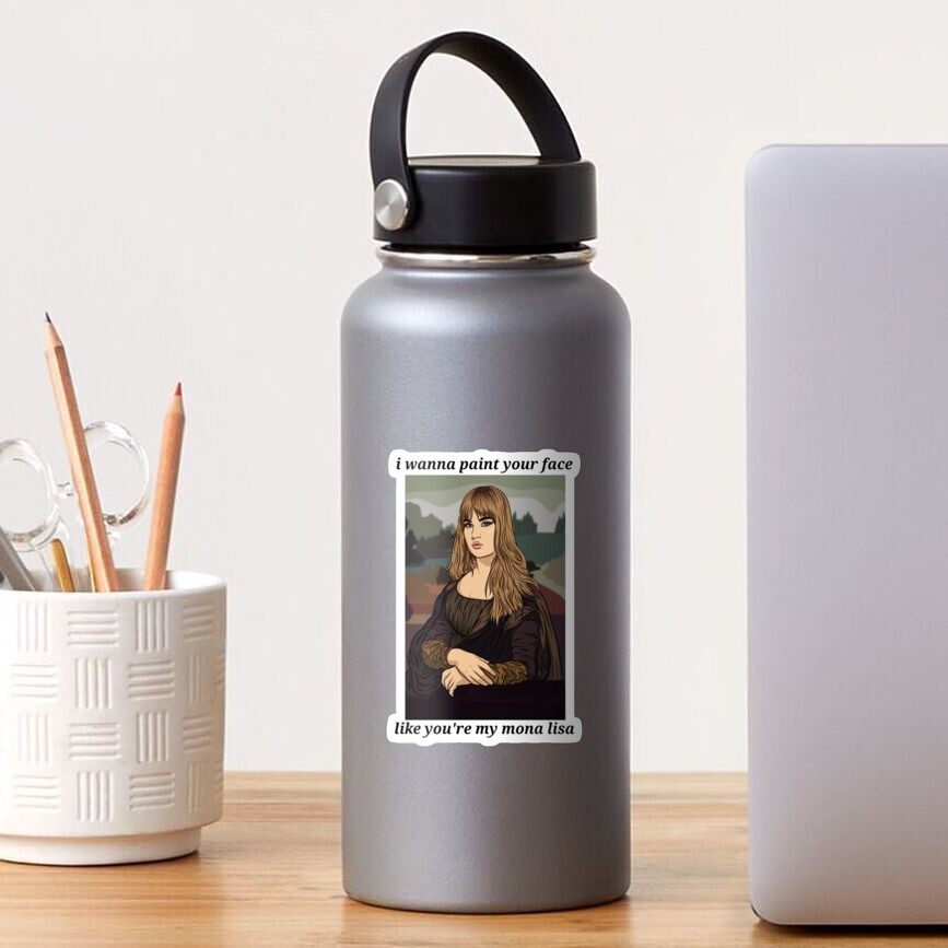 "Victoria De Angelis (Måneskin) I wanna be your slave inspired Mona