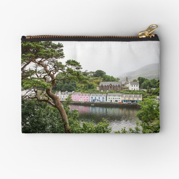 Portree, Isle of Skye Zipper Pouch